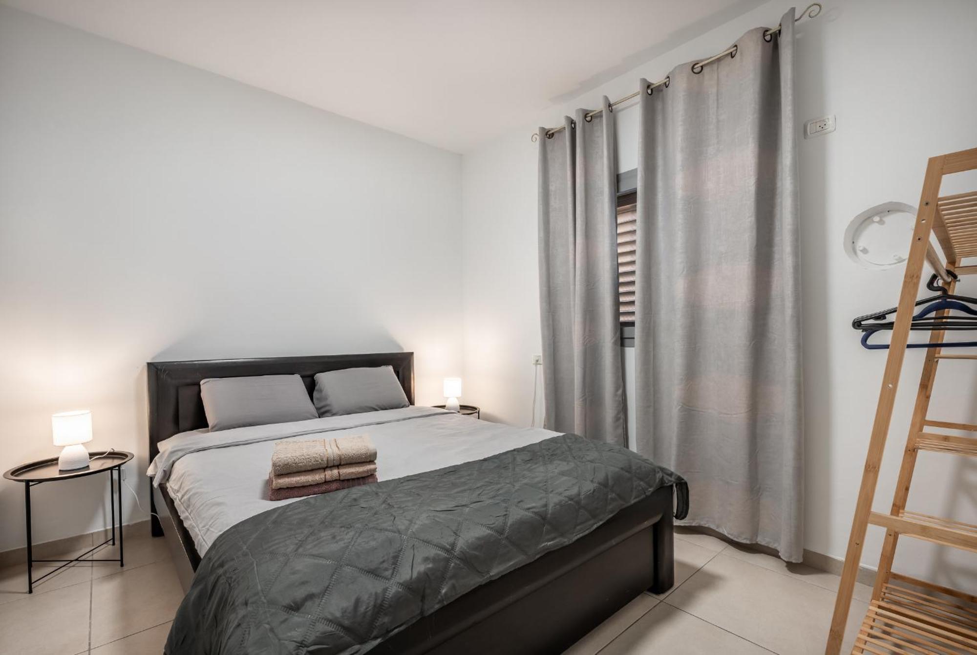 Sea Tower Apartment Hadera